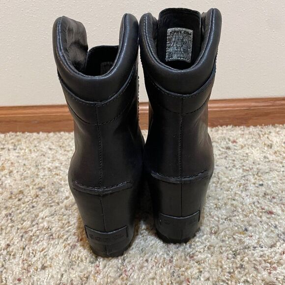 Sorel Size 7 Fiona Wedge Lux Leather Ankle Boots Black Pull On - Picture 5 of 16